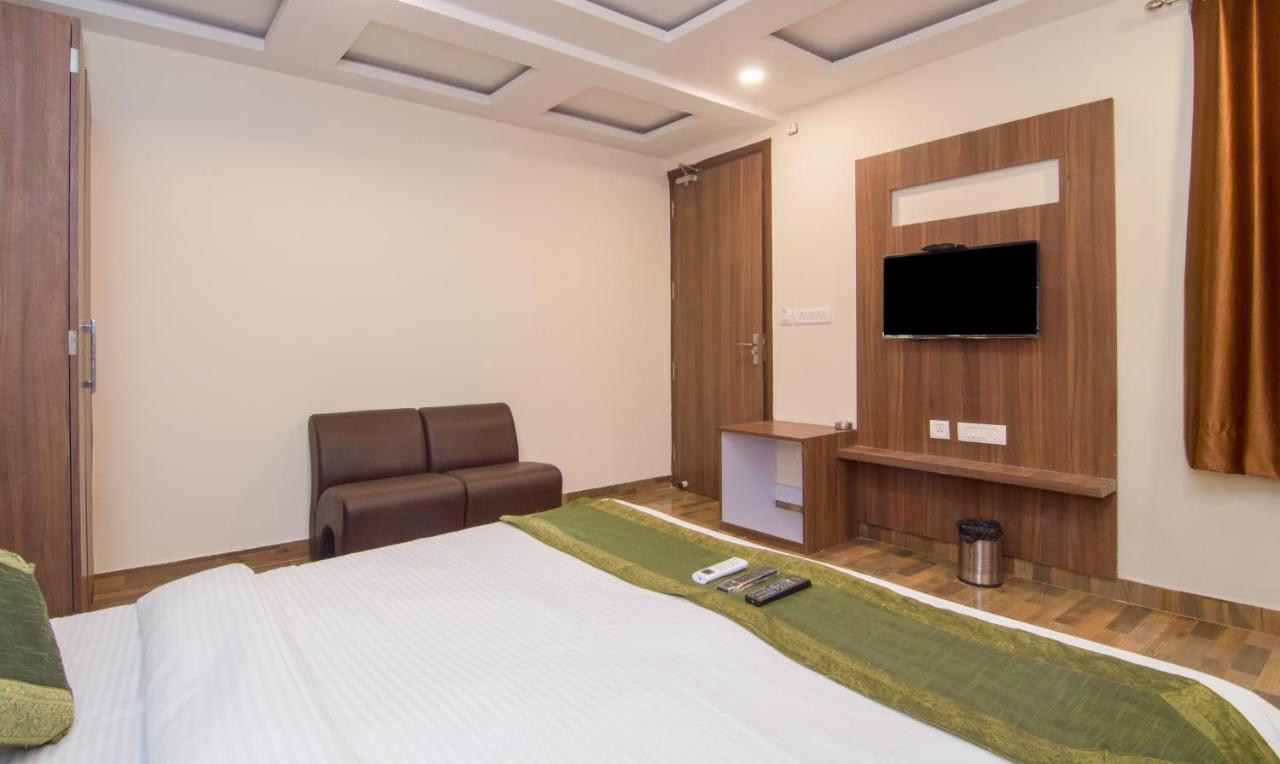 Treebo Trend Bipin International Hotel Lucknow Exterior photo